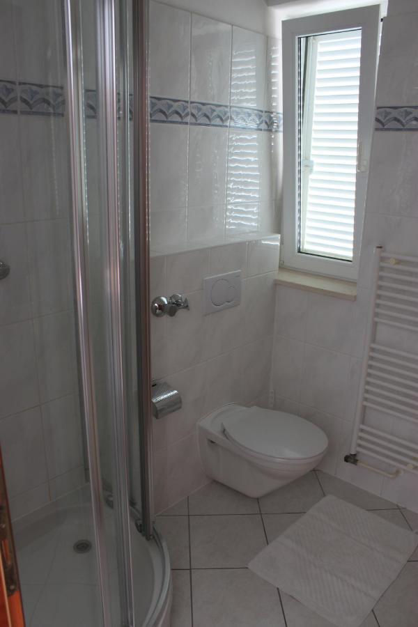 Pile Apartments 4 Омиш Экстерьер фото