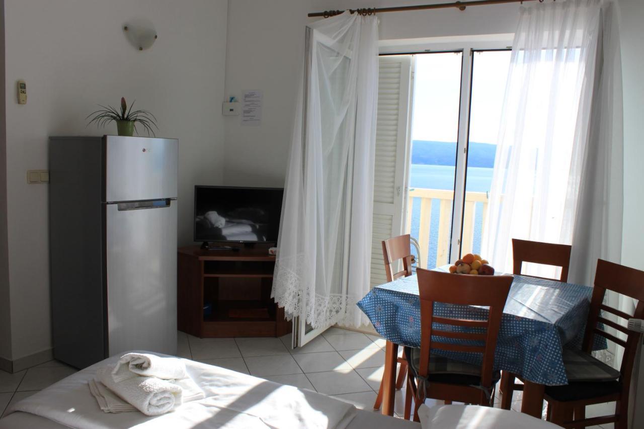 Pile Apartments 4 Омиш Экстерьер фото